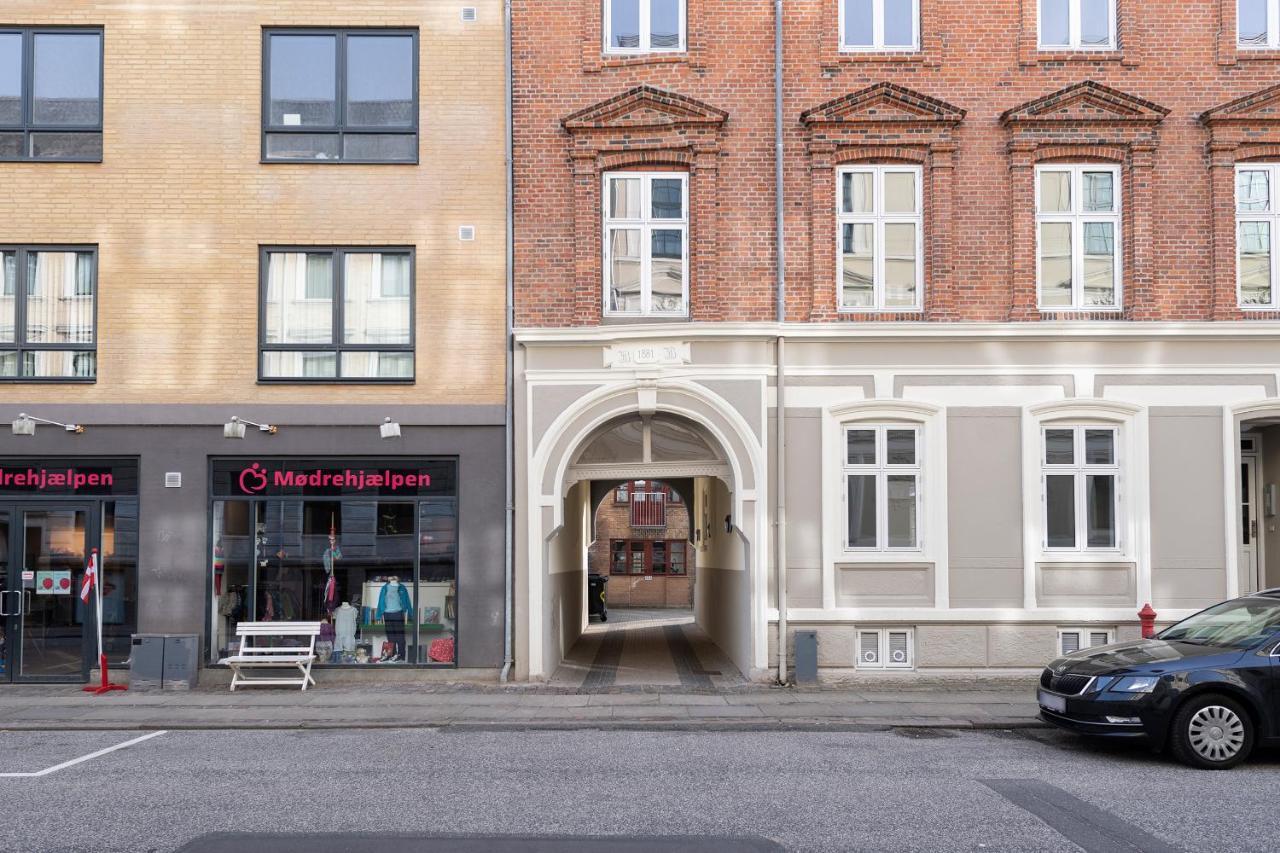 Aday - Apartment Suite 4 Aalborg Center Luaran gambar